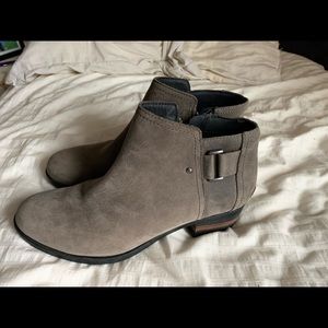 New Sorel ankle boots